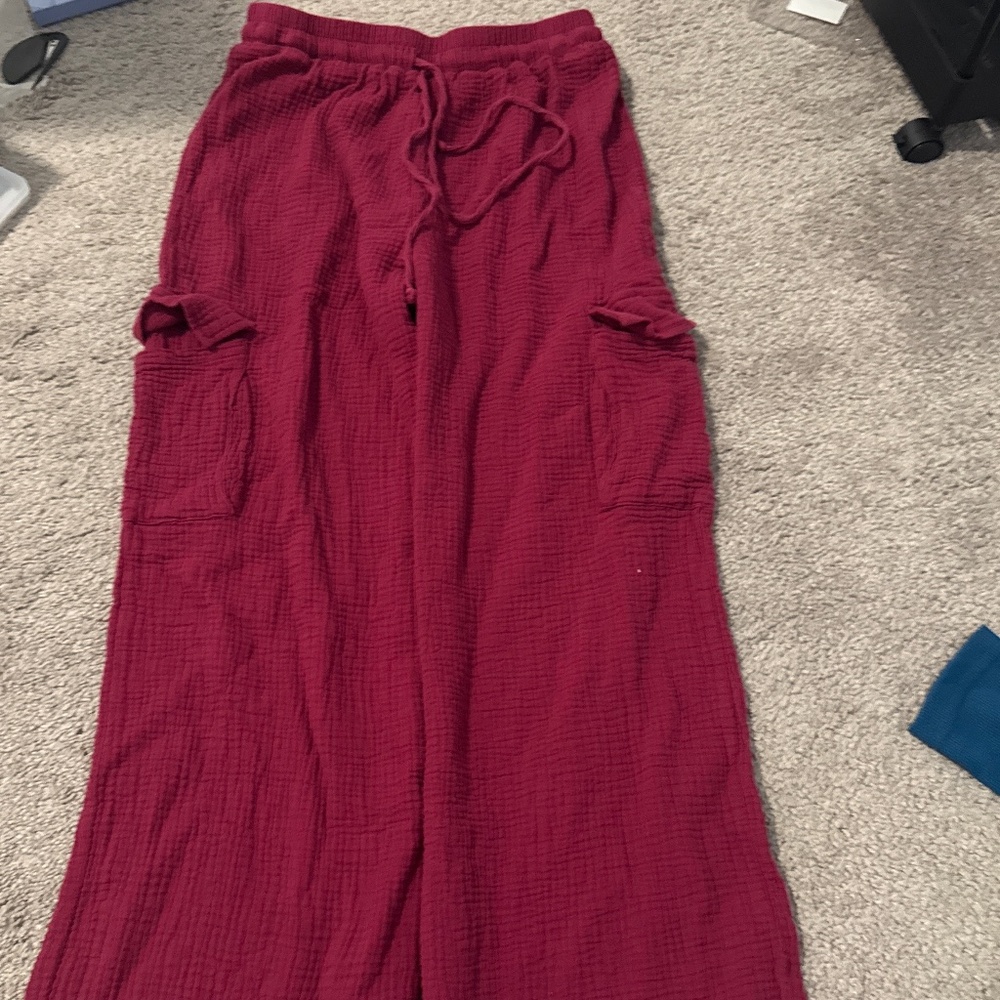 burgundy cargo loose pants